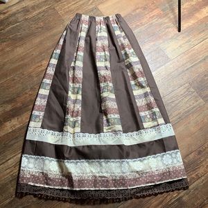 Carefree Fashions Skirt Brown Vintage Amish country